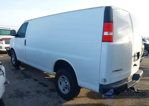 2017 Chevrolet Express 2500 Work Van from USA, damaged, VIN 1GCWGAFFXH1109143